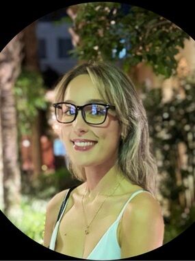 Hi! I’m Nicole!